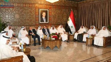 القطاع الخاص يستقبل الوفد الإماراتي في مطار دمشق الدولي ورئيس الوفد يؤكد رغبة اتحاد غرف الإمارات تعزيز التبادل التجاري .