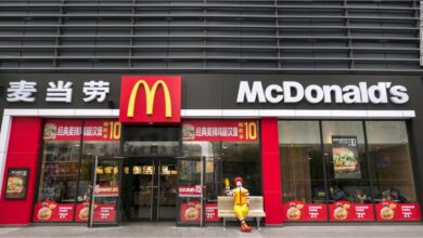 "ماكدونالدز" تنسحب من روسيا